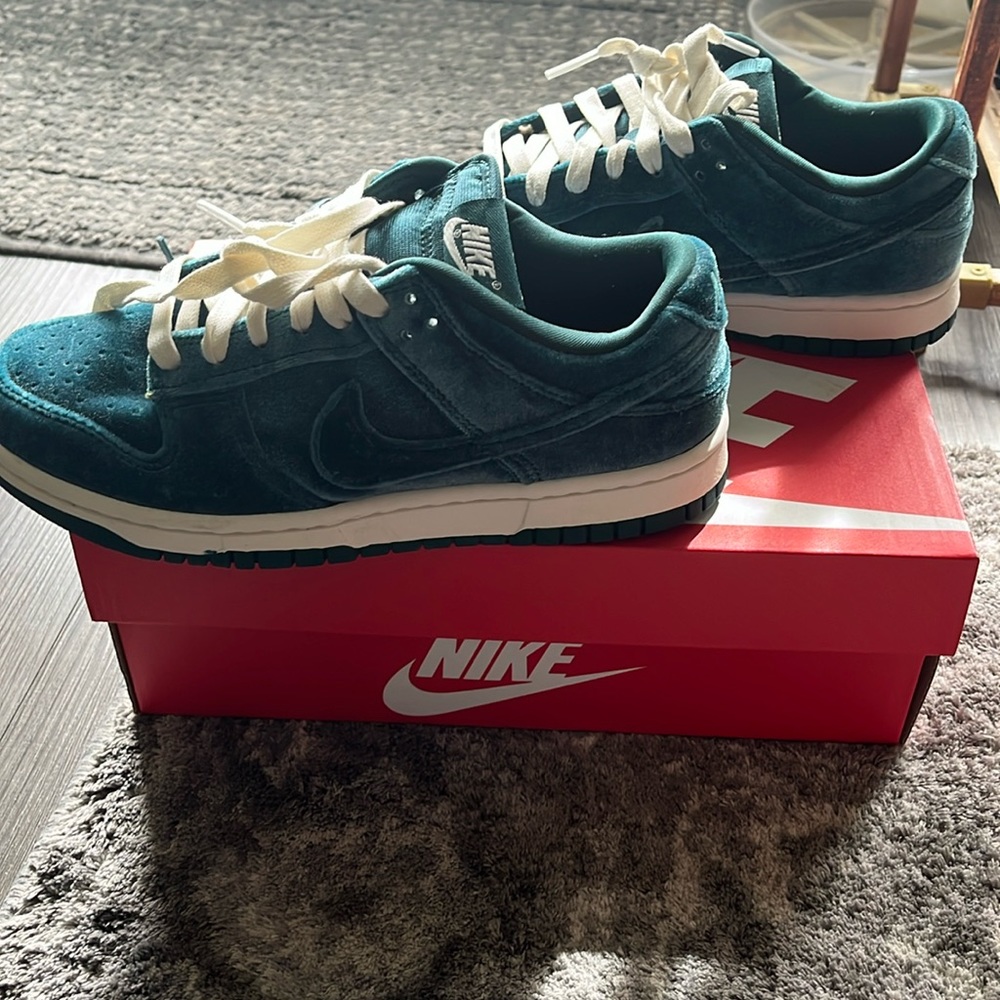 Nike Dunks